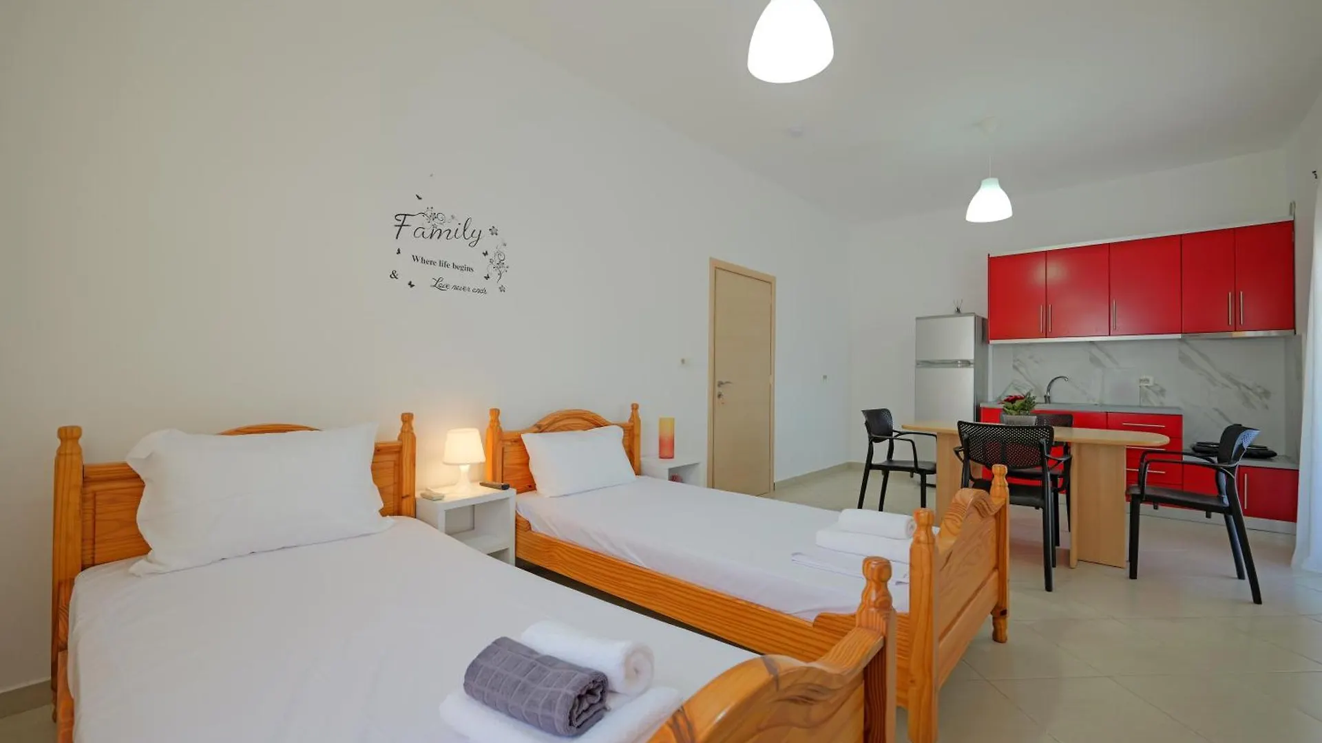 Central Garden Residence Sofia - Free Parking Ksamil Hotel