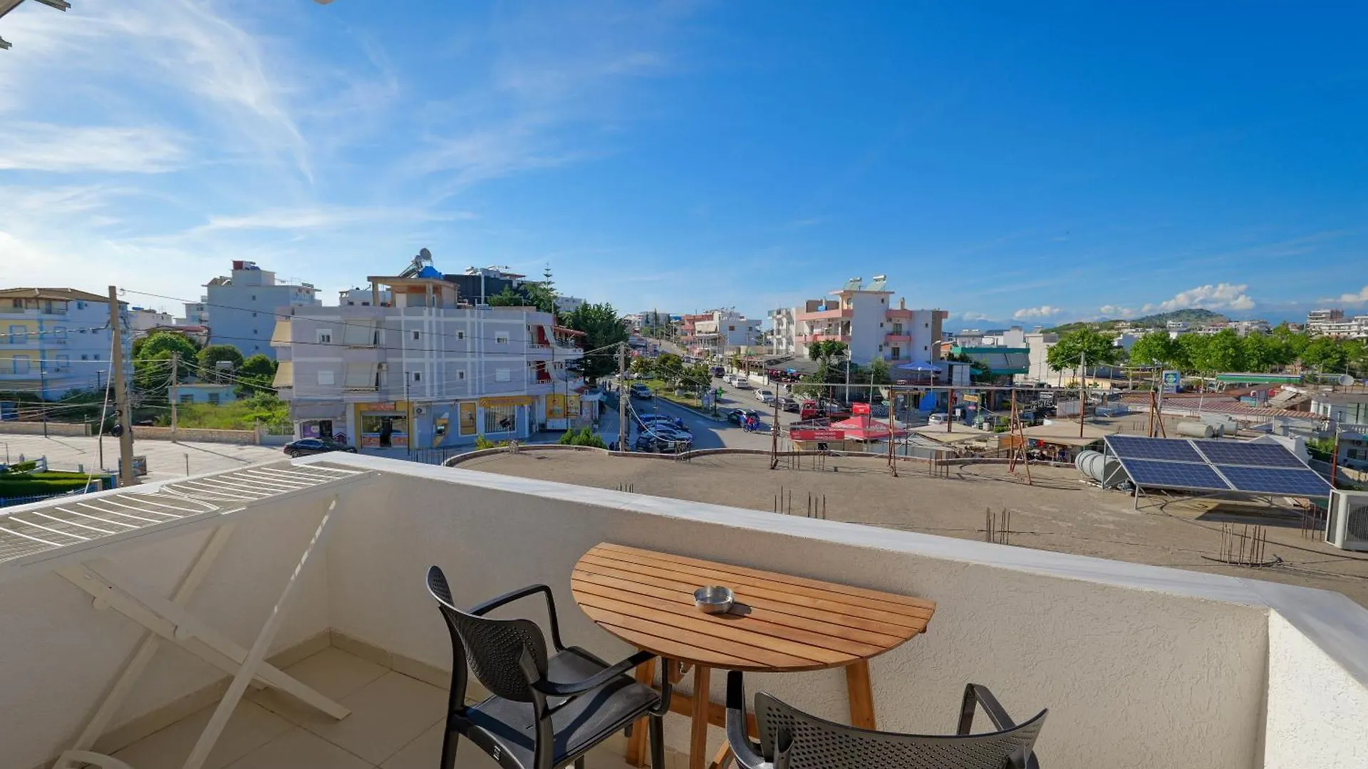 Central Garden Residence Sofia - Free Parking Ksamil