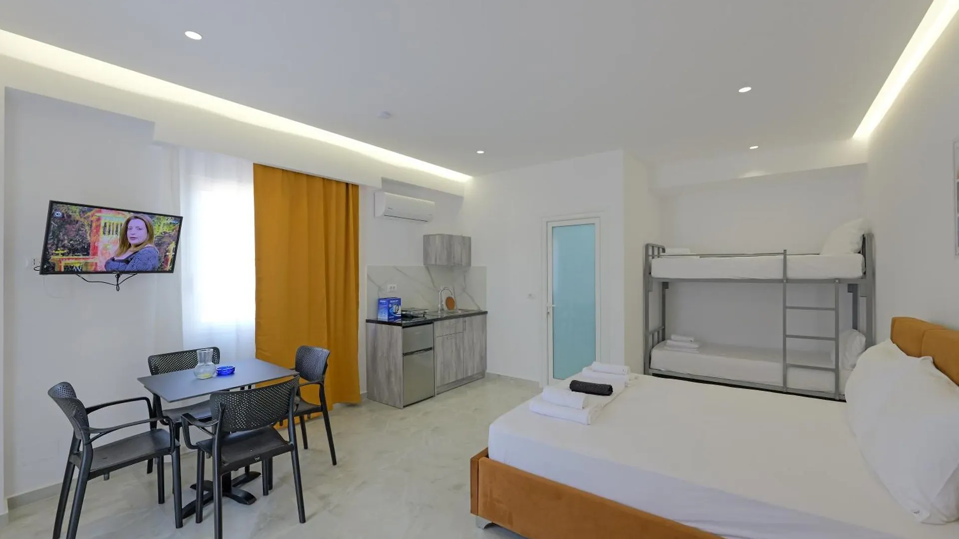 Central Garden Residence Sofia - Free Parking Ksamil Hotel
