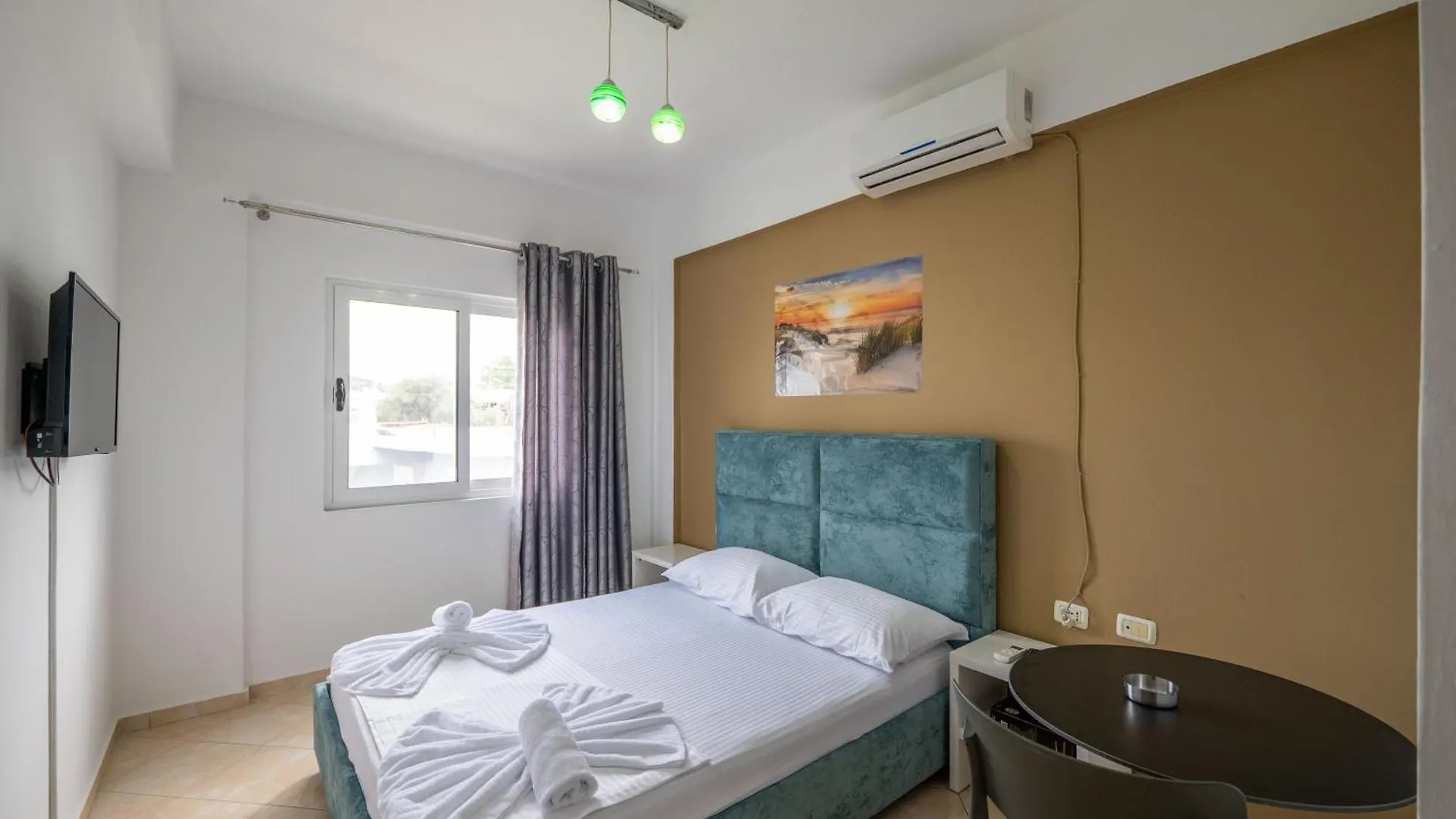 Hotel Central Garden Residence Sofia - Free Parking Ksamil