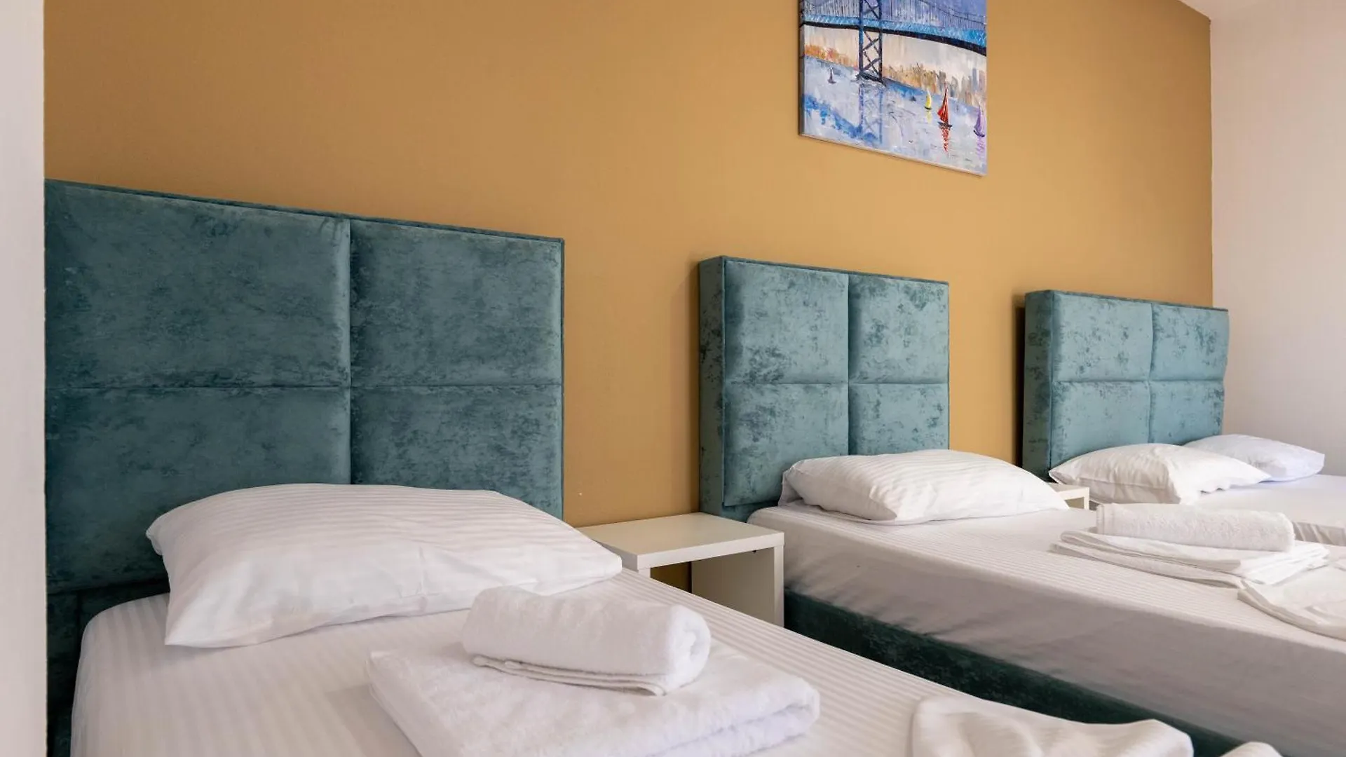 Central Garden Residence Sofia - Free Parking Ksamil
