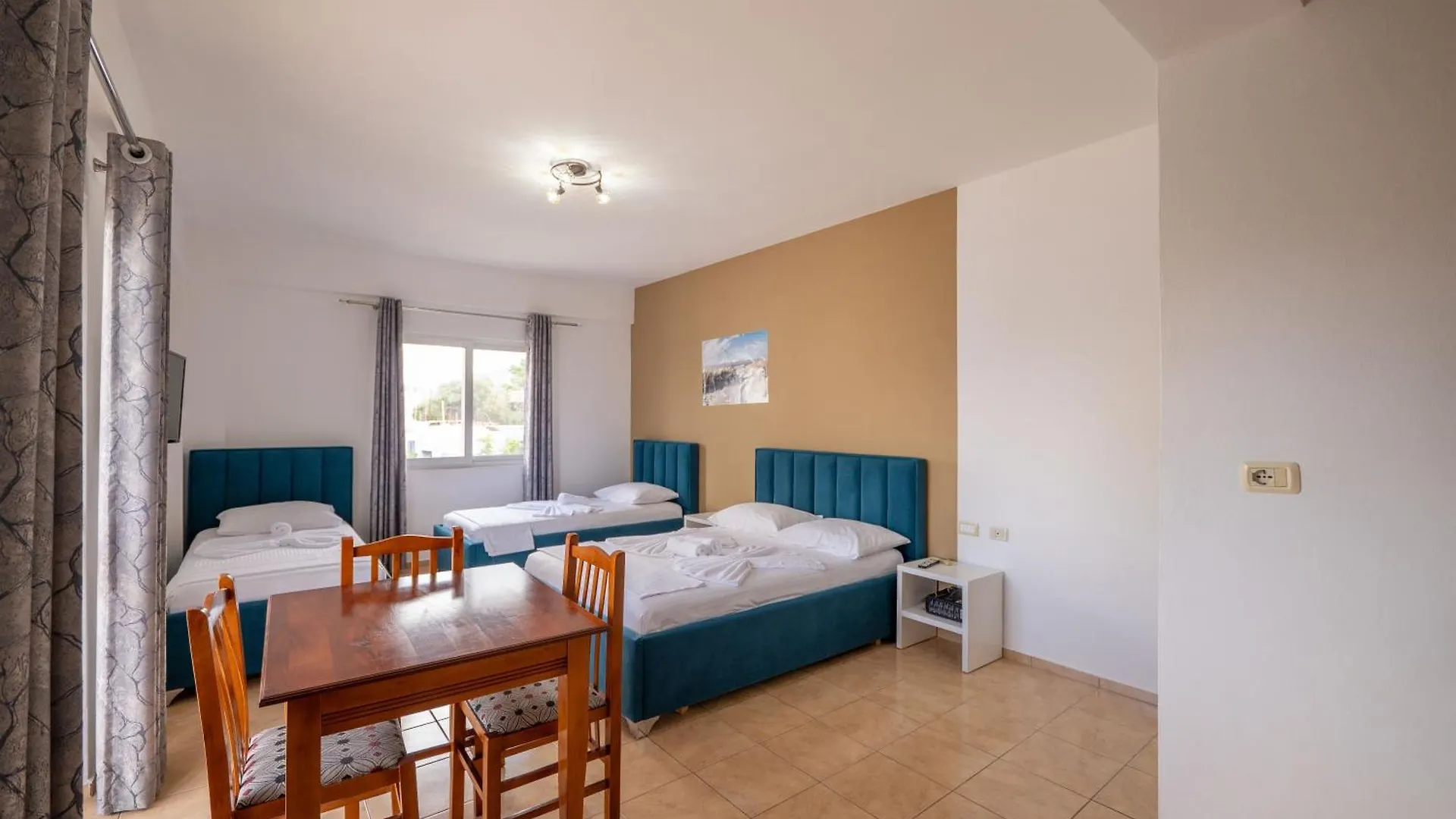 Central Garden Residence Sofia - Free Parking Ksamil